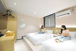 Brown-Dot Hotel Gwangyang Deokrye