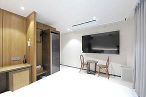 Brown-Dot Hotel Gwangyang Deokrye