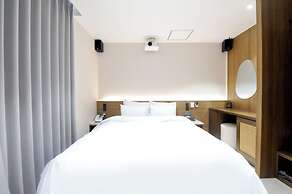 Brown-Dot Hotel Gwangyang Deokrye
