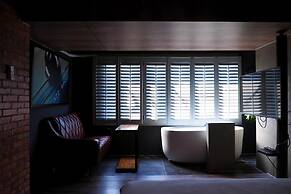 PInHouse