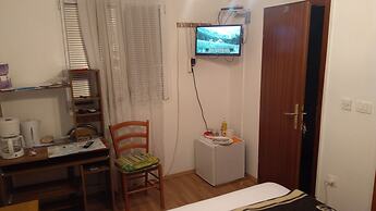 Rosmarinus Rubic studio