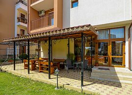 2 Bedroom Apartment in Dafinka Guest House