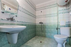 2 Bedroom Apartment in Dafinka Guest House