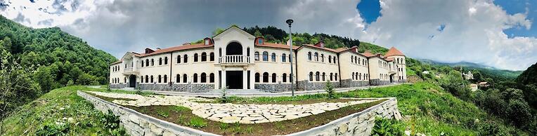 Vanatun Monastery Stay