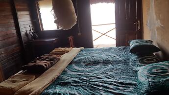 Bintang Bolong Lodge
