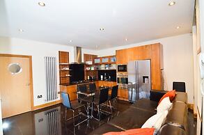 Thames view house