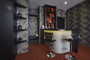 Dream Luxury Hotel