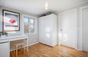 Apartment H4