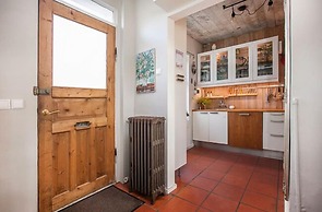 Apartment H4