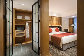 QI Hotel