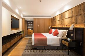 QI Hotel