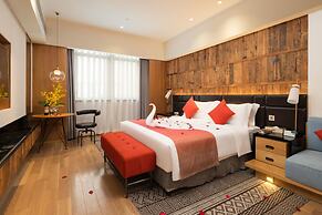 QI Hotel
