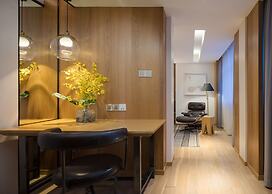 QI Hotel