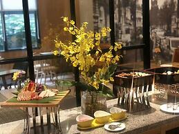 QI Hotel