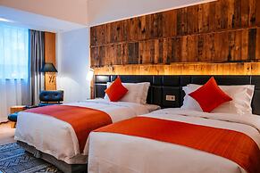 QI Hotel