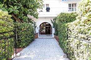 Hostal Port Fornells - Adults Only
