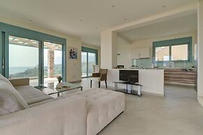 Ouzo Panoramic Houses 2, with private pool