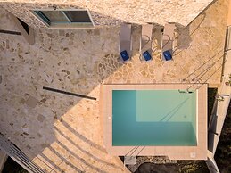 Ouzo Panoramic Houses 2, with private pool