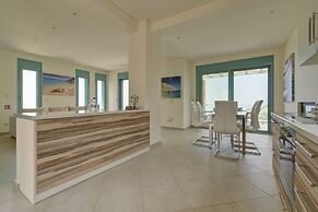 Ouzo Panoramic Houses 2, with private pool