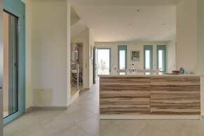Ouzo Panoramic Houses 2, with private pool