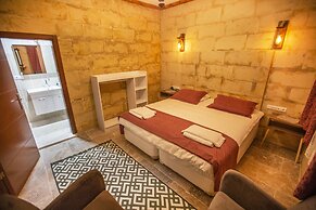 Capiedra Hotel