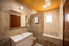 Capiedra Hotel