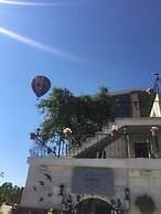 Capiedra Hotel