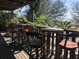 Tim's Seaside Hideout Resort