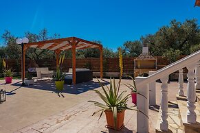 Villa Eleon