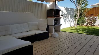 Magnific Studio with a cozy garden