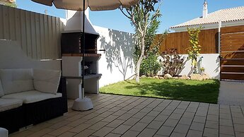 Magnific Studio with a cozy garden