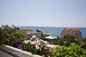 Apartment Topic near Beach