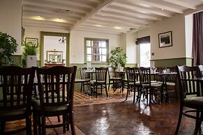 The Fox and Hounds