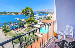 Hotel Lumbarda