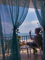 777 Beach Guesthouse
