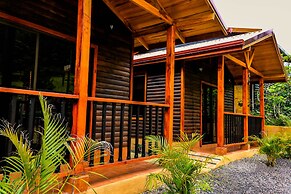 Clusia Lodge