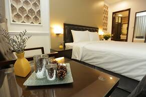 Adeline Hotel