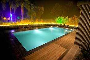 Tribal Wood Resort