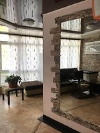Avrora Hotel