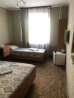 Avrora Hotel