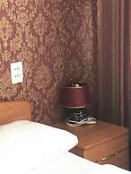 Avrora Hotel