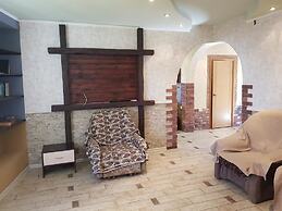 Mirniy Sun Cottage