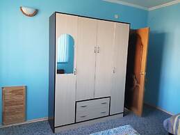 Mirniy Sun Cottage