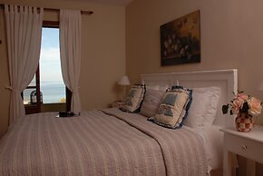 Amboula Beach Apartments