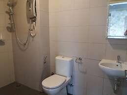 Ezzyhome Medini