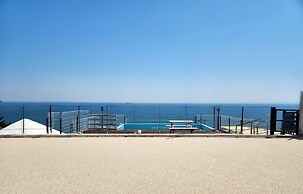 SANTORINI N Pension