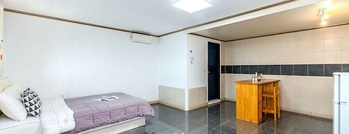 SANTORINI N Pension