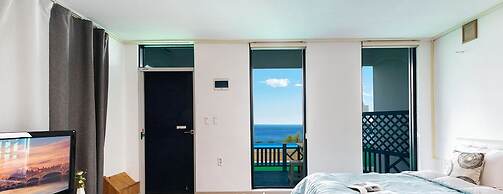 SANTORINI N Pension