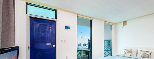 SANTORINI N Pension