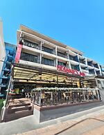 Frankie's Inn